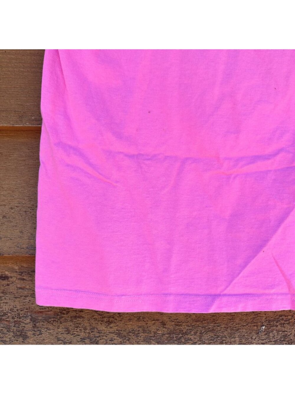 Vintage 2000 Untamed Spirit Daytona Beach Bike Week Pink Graphic T-Shirt Size L - Picture 9 of 11